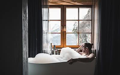 Die 17 freistehende Badewanne | Zimmer Blaue Burg Falkenstein